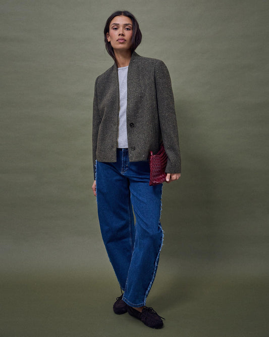 Chaqueta gris con lana y lentejuelas