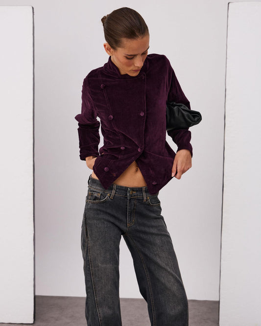 Chaqueta cruzada de terciopelo morado