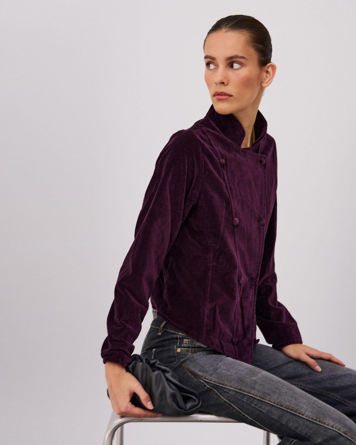 Chaqueta cruzada de terciopelo morado
