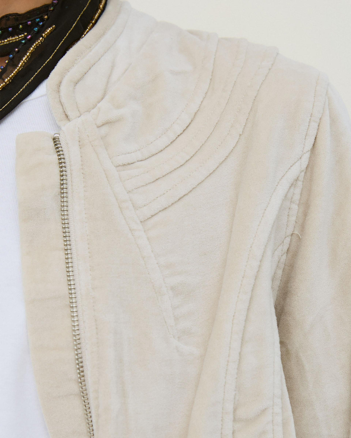Chaqueta de terciopelo crudo con cuello mao