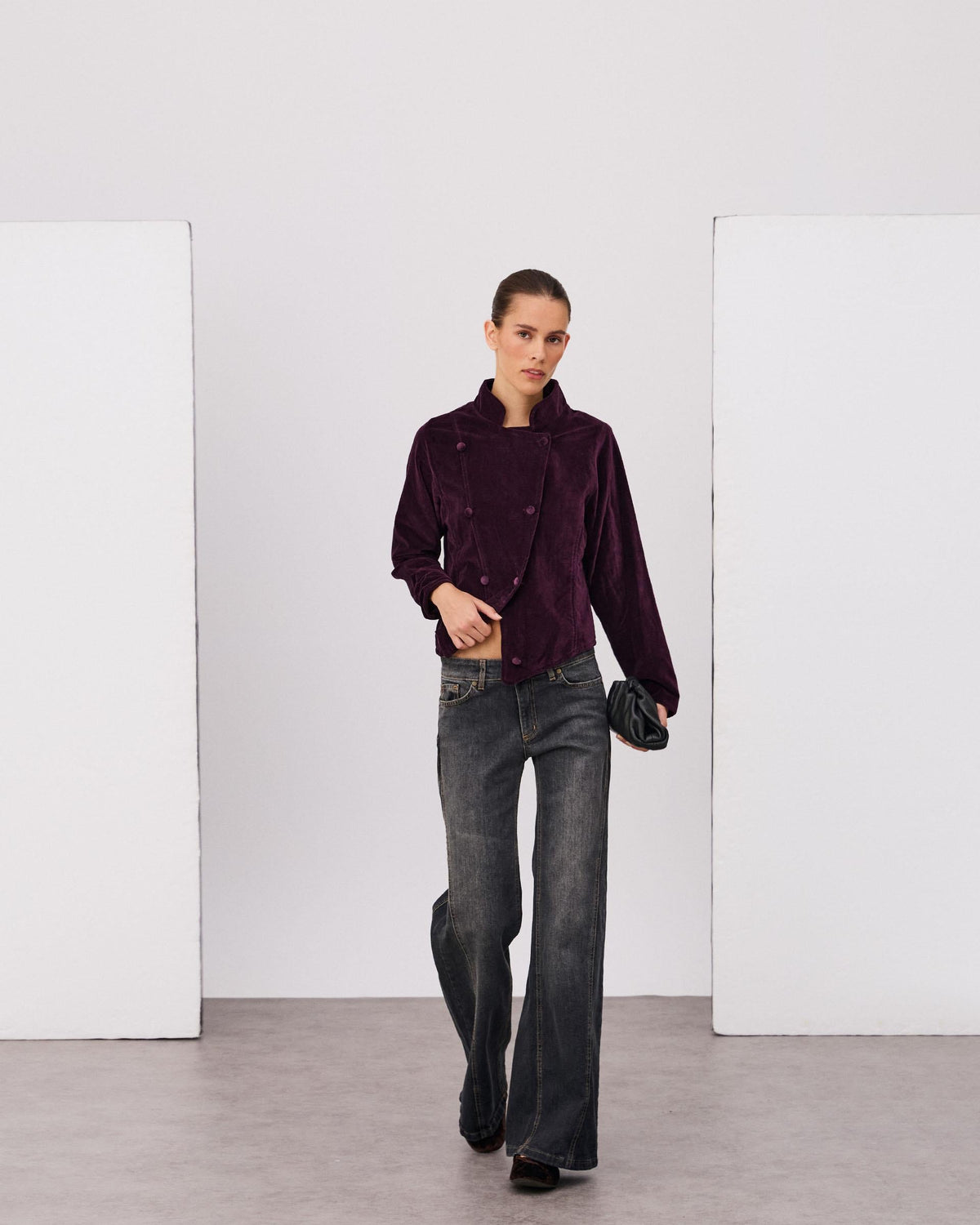 Chaqueta cruzada de terciopelo morado